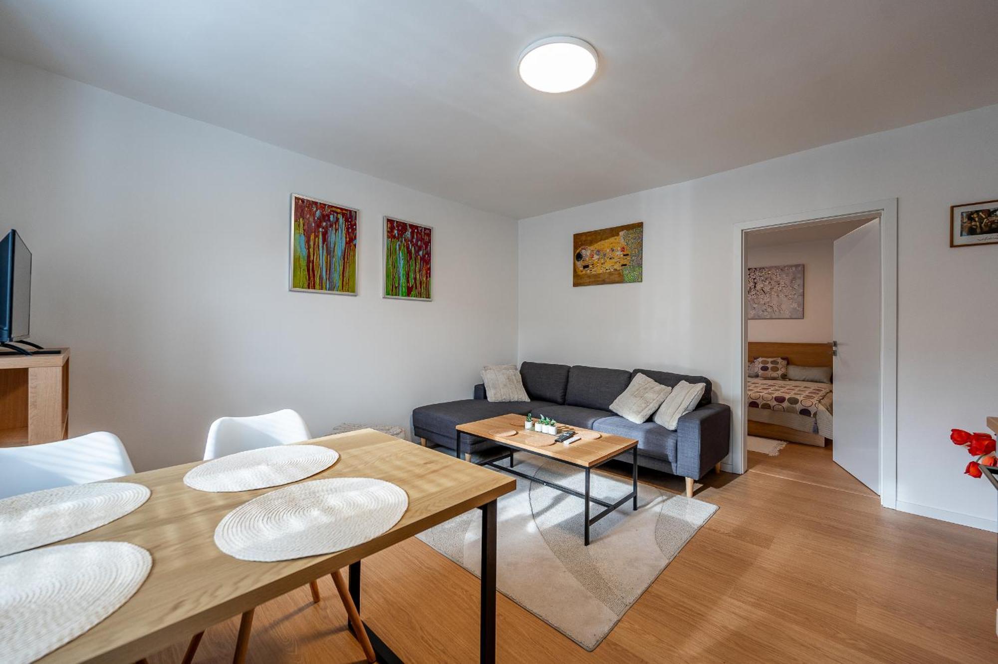 3 Room Private Flat Kosice City Center Fresh And New! 外观 照片