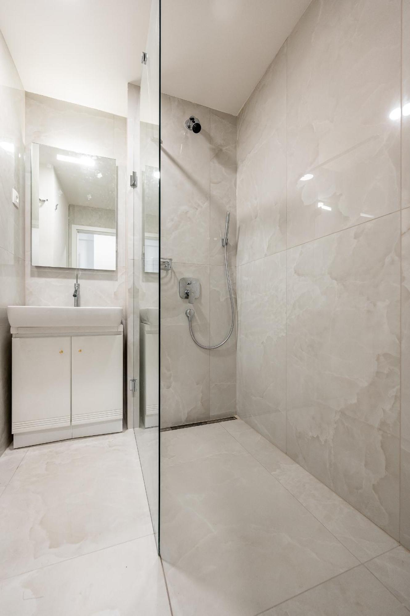 3 Room Private Flat Kosice City Center Fresh And New! 外观 照片
